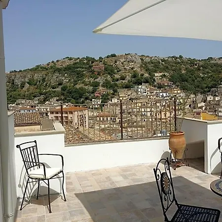 Bed & Breakfast Casa Mireio 3*
